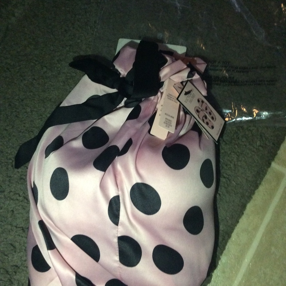 Victoria Secret slippers - Picture 5 of 6